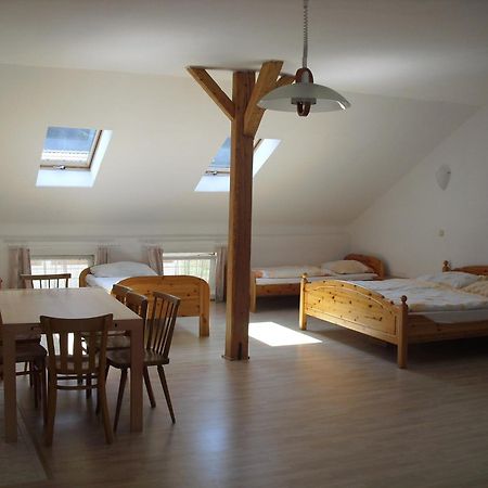 Gasthof Zum Heiligen Nikolaus Haibach ob der Donau Camera foto