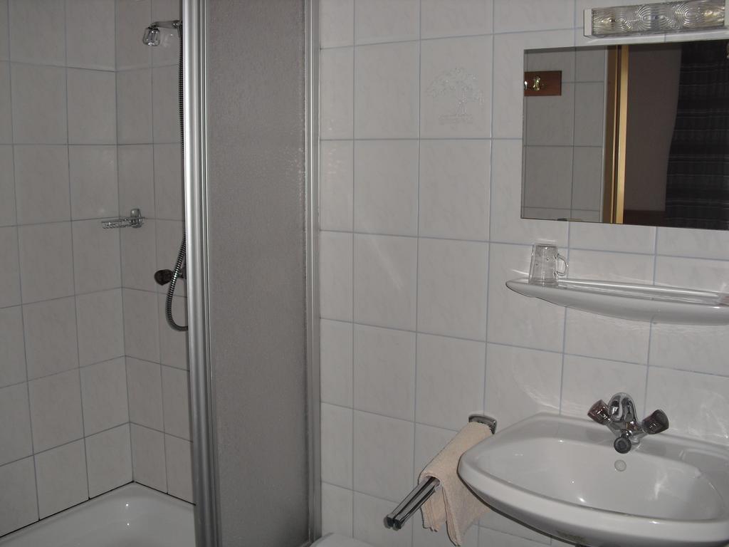 Gasthof Zum Heiligen Nikolaus Haibach ob der Donau Camera foto